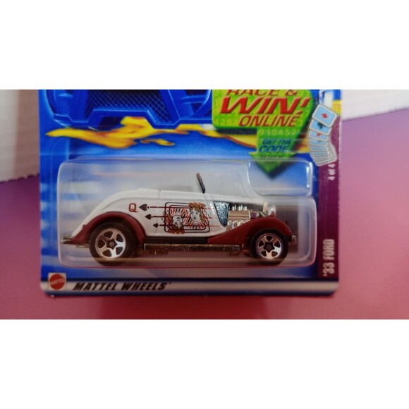 2002 Hot Wheels 33 Ford Queen of Spades 4 of 4 # 074 New On Card Diecast 1:64 - Picture 2 of 6
